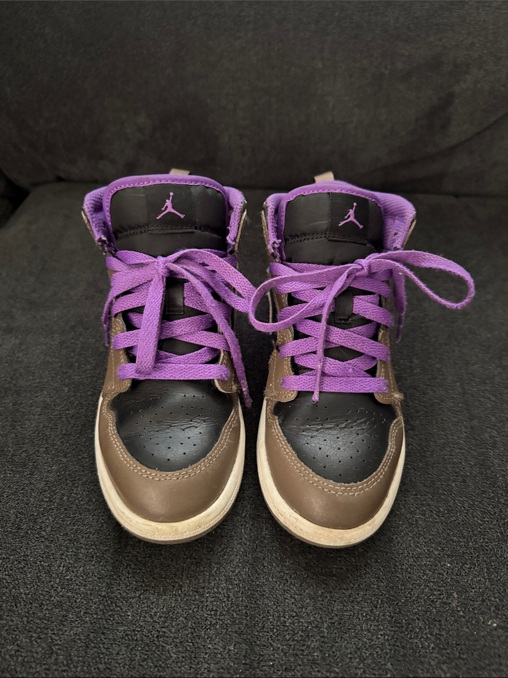 Jordan 1 Mid - Picture 2 of 5